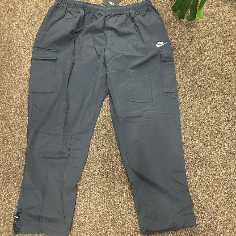 Nike Men's Black Cargo Pants